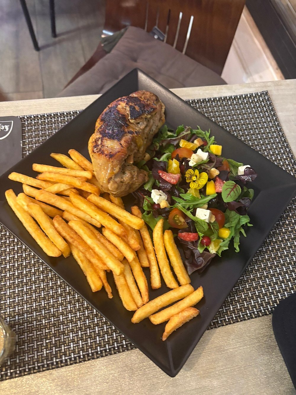 Crispy chicken Pita